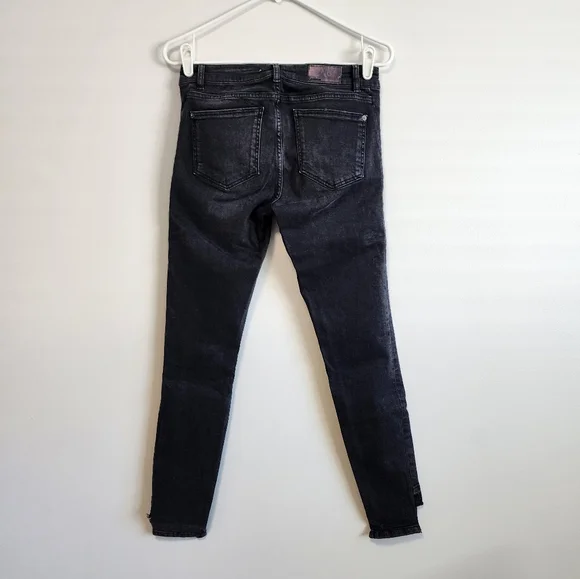 NWT Zara Black Distressed Skinny Jeans! - Picture 6 of 6
